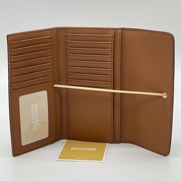 Michael Kors Large Trifold Luggage - Picture 4 of 7